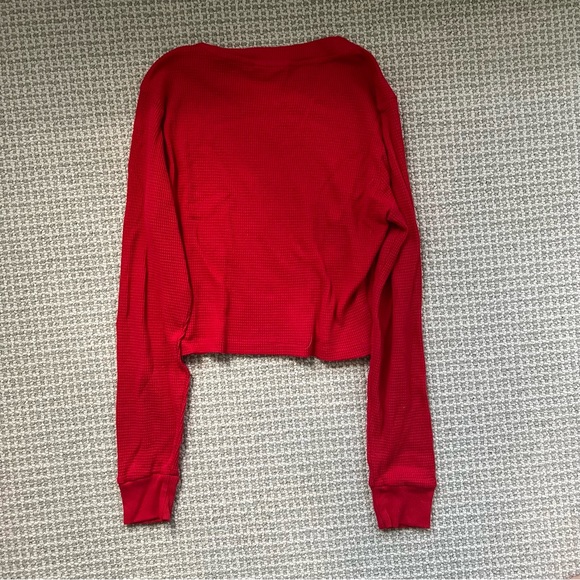 NWOT Aritzia TNA Cropped Thermal - Picture 4 of 4